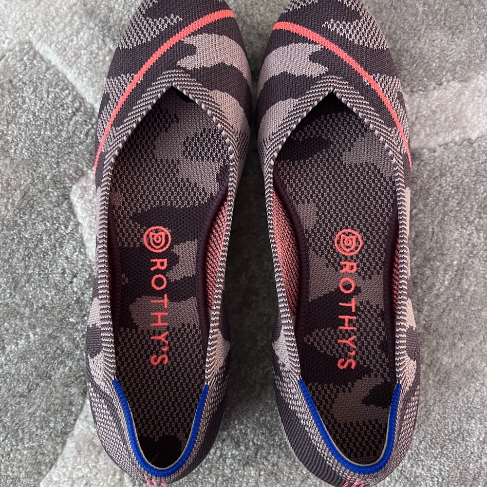 Rothy’s the point taupe orange camo flats women’s sz 10